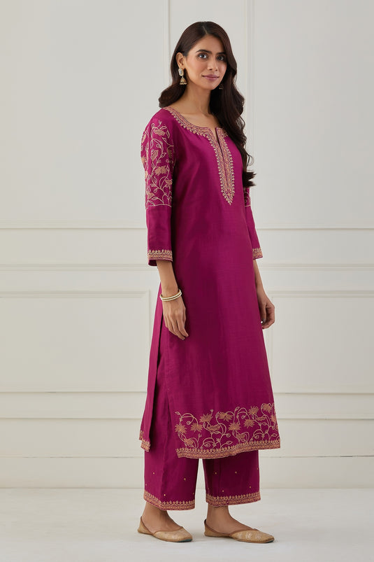 Pink Chanderi Silk Embroidered Thread Work Round Notched Kurta Set