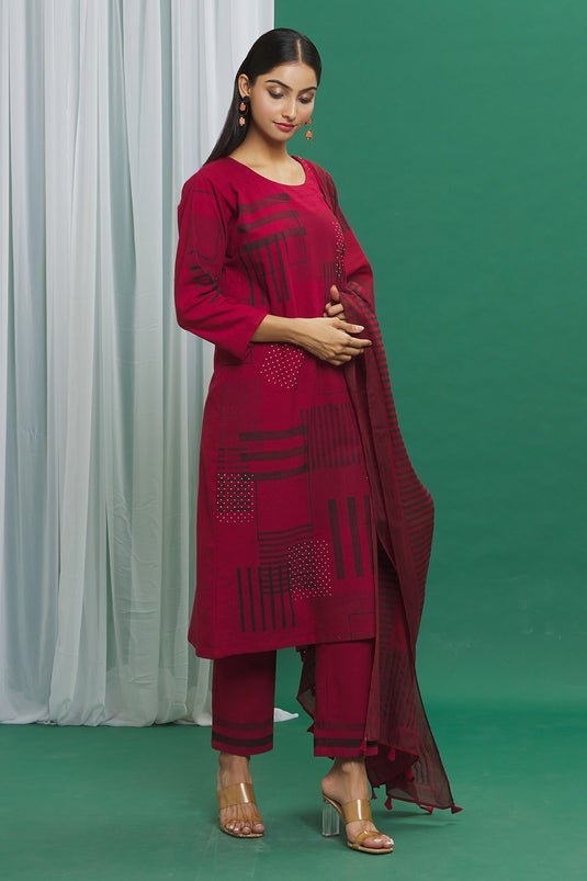 Red Cotton Printed Abstract Round Kurta Set