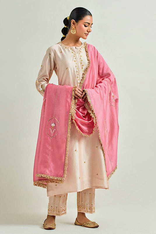 Pink Silk Chanderi Embroidered Sequins Round Scattered Floret Kurta Set