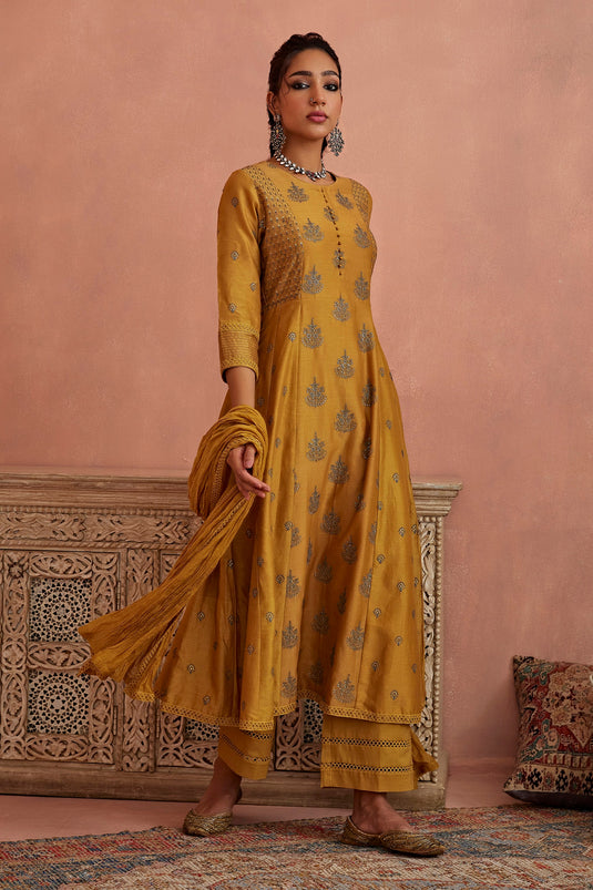 Yellow Chanderi Embroidered Thread Round A-line Kurta Pant Set