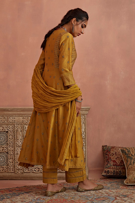 Yellow Chanderi Embroidered Thread Round A-line Kurta Pant Set