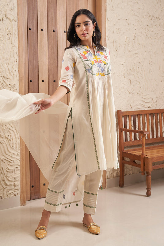 Beige Embroidery Applique Notched Bella Floral Kurta And Pant Set