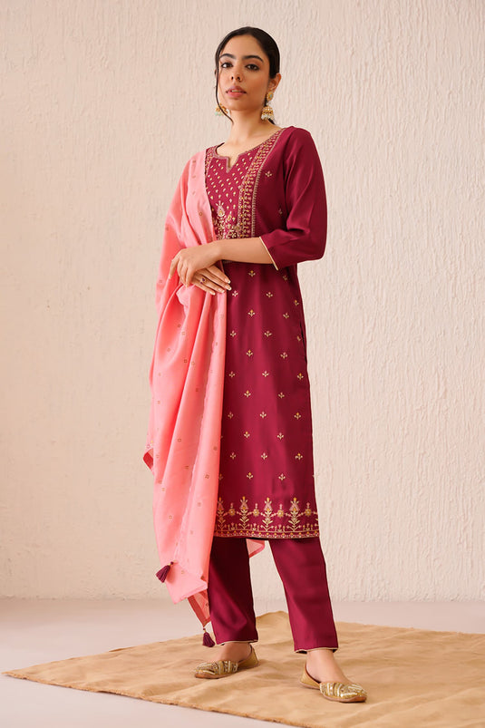 Maroon Viscose Silk Embroidered Notched Gul Arezo Kurta Pant Set