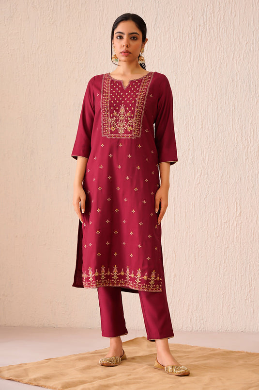 Maroon Viscose Silk Embroidered Notched Gul Arezo Kurta Pant Set