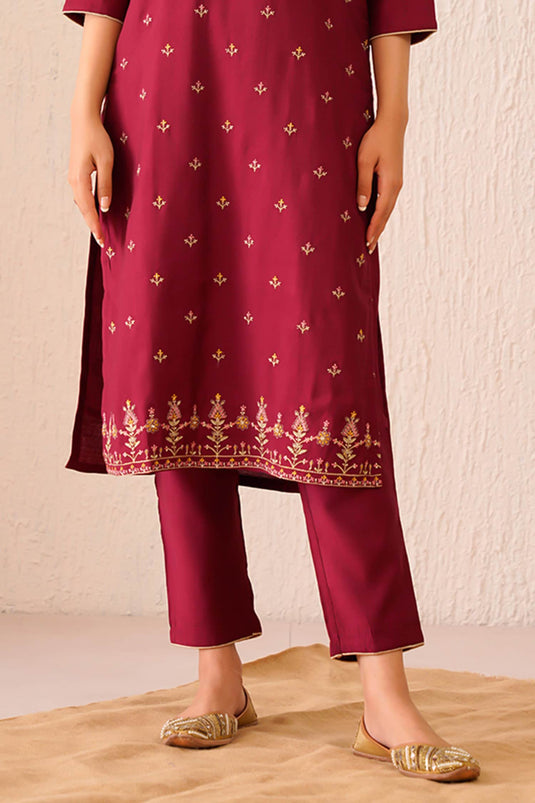 Maroon Viscose Silk Embroidered Notched Gul Arezo Kurta Pant Set