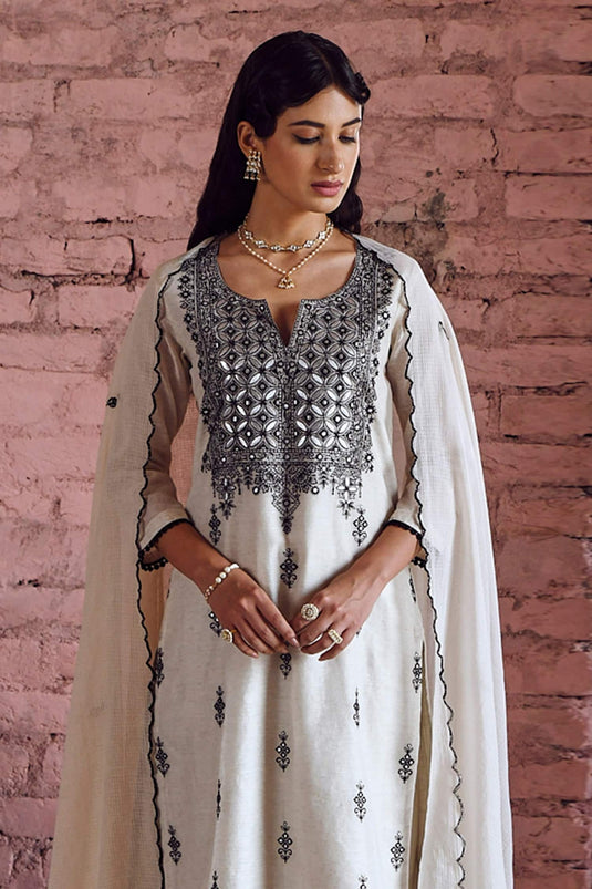 Ivory Kurta- Chanderi Embroidered Thread Work Notched Set